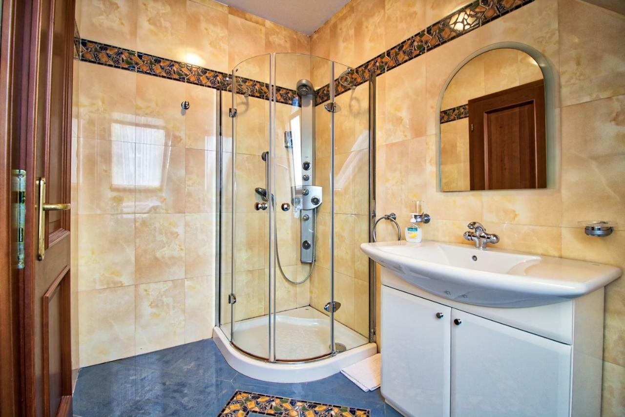 Palazzo Wellness Villa Эгер Экстерьер фото